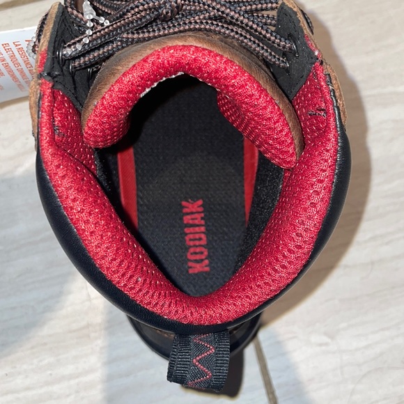 Kodiak 6-inch men's steel toe work boot. - Picture 6 of 11